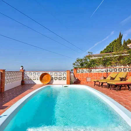 Villa Yellow Plum Torrox