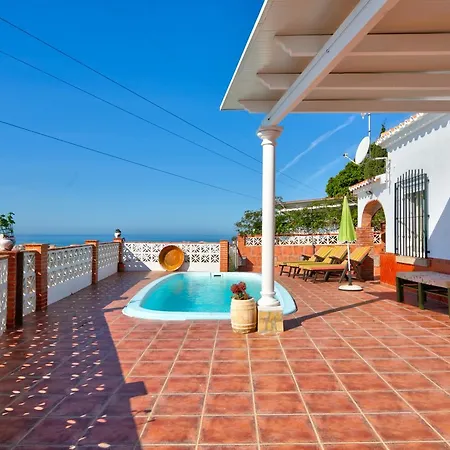 Villa Yellow Plum Torrox