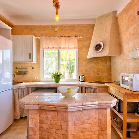 Yellow Plum Villa